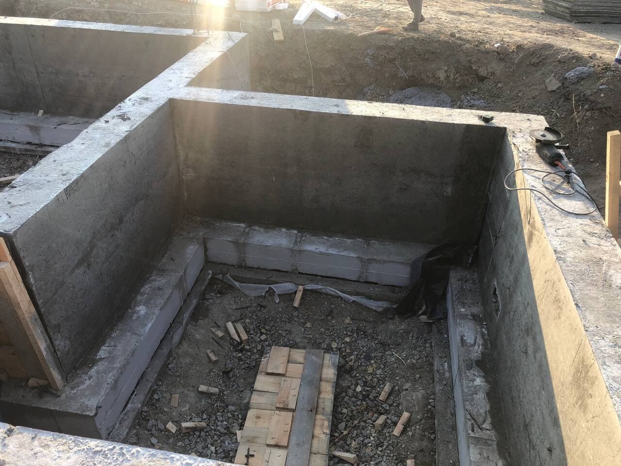 Будівництво будинків с. Бобриця, етапи закладання фундаменту  - Фото1 від best-dom.com.ua