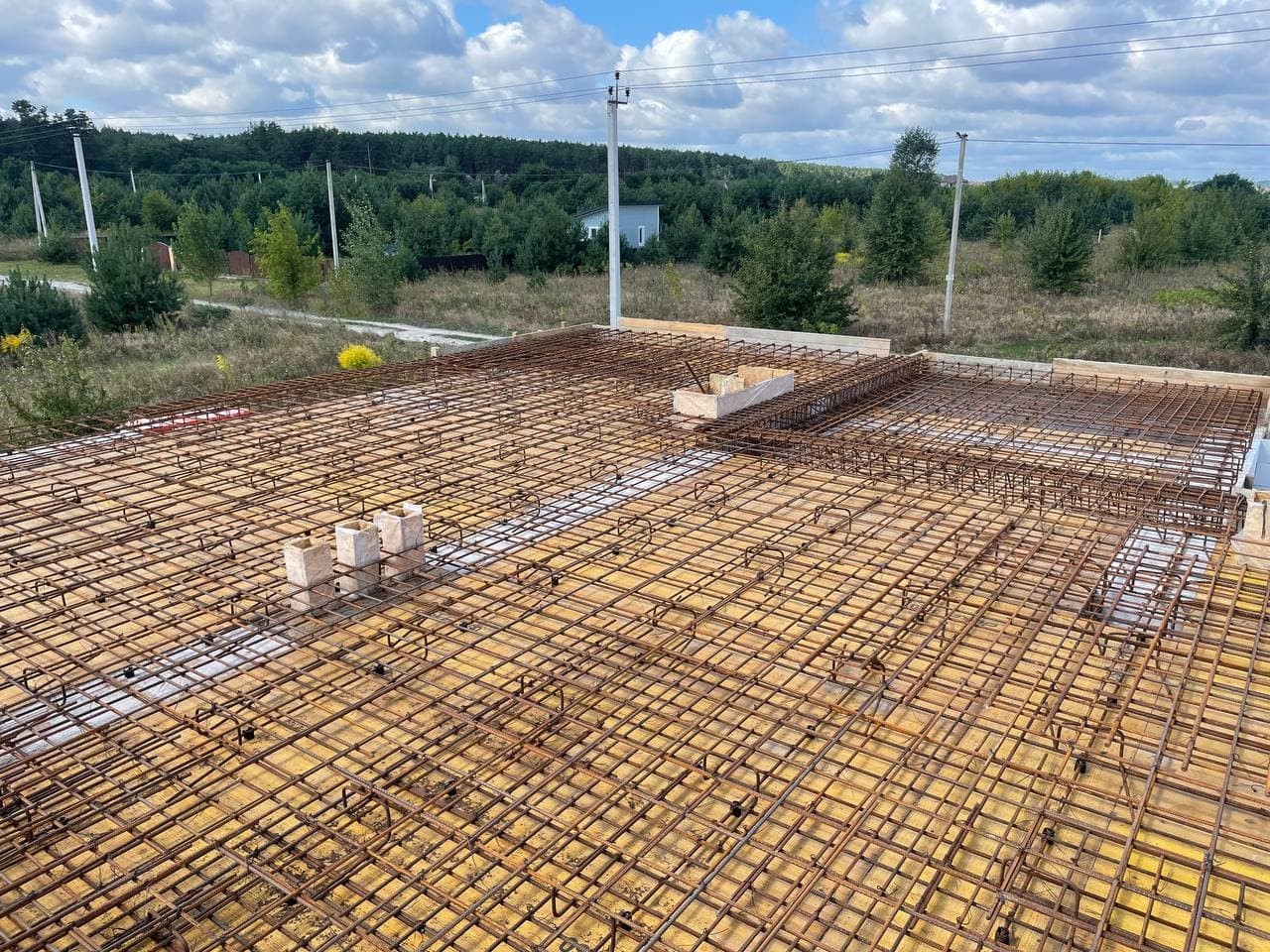 Будівництво будинків с. Бобриця, закладання фундаменту - Фото1 від best-dom.com.ua